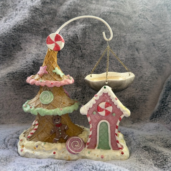Yankee Candle Gingerbread House Hanging Tart Warmer - Picture 2 of 2